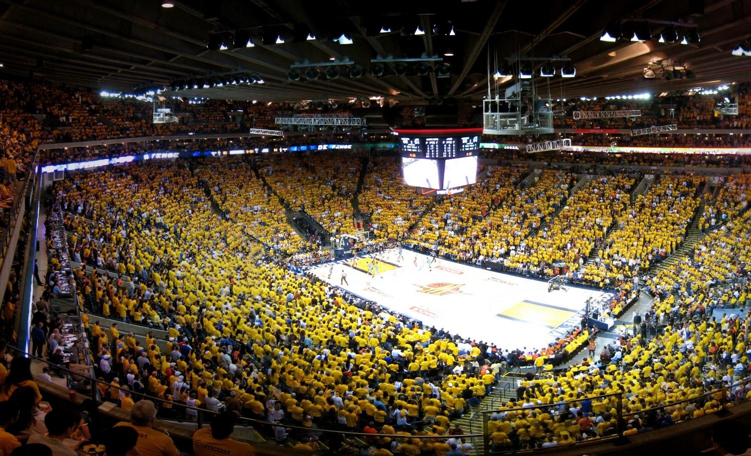 Golden State Warriors play the Utah Jazz in the 2007 NBA Playoffs.
