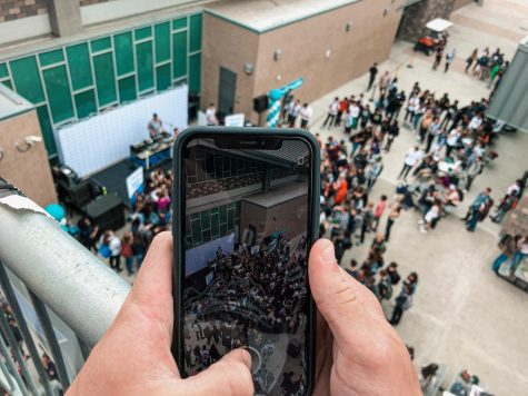 Freshman Carl Lerner documents the special lunchtime concert on Snapchat. This past Friday, Bryce Vine performed on campus through SDCCU and Channel 93.3.
