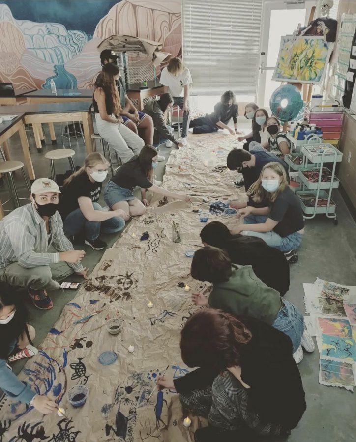 Students work on a hands-on painting project in Mrs. Herrick’s art class. The Art elective includes units in painting, sketching, coloring, and even collaborative projects that are displayed for the school. There are alternate art classes available, like 3D Design, which focuses on pottery and sculpting.