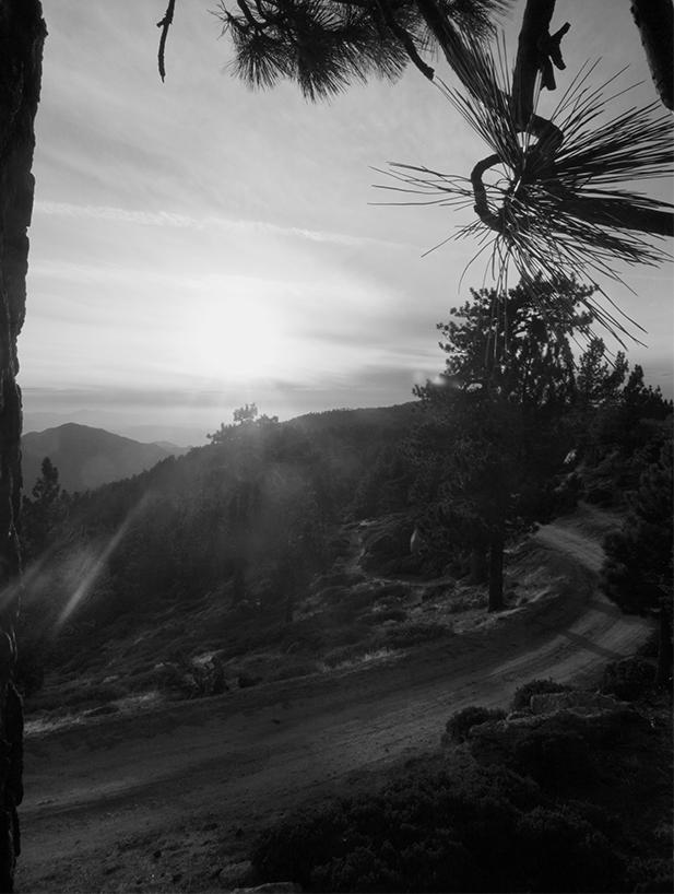 From Big Bear to Ocotillo Wells here are some moments captured from some very different
environments this winter break. At night however the dessert is just as cold as the mountains,
yet during the day temperatures reached into the 90s. This break was a lot hotter than last
years, big bear during the day reached well up into the 60s.