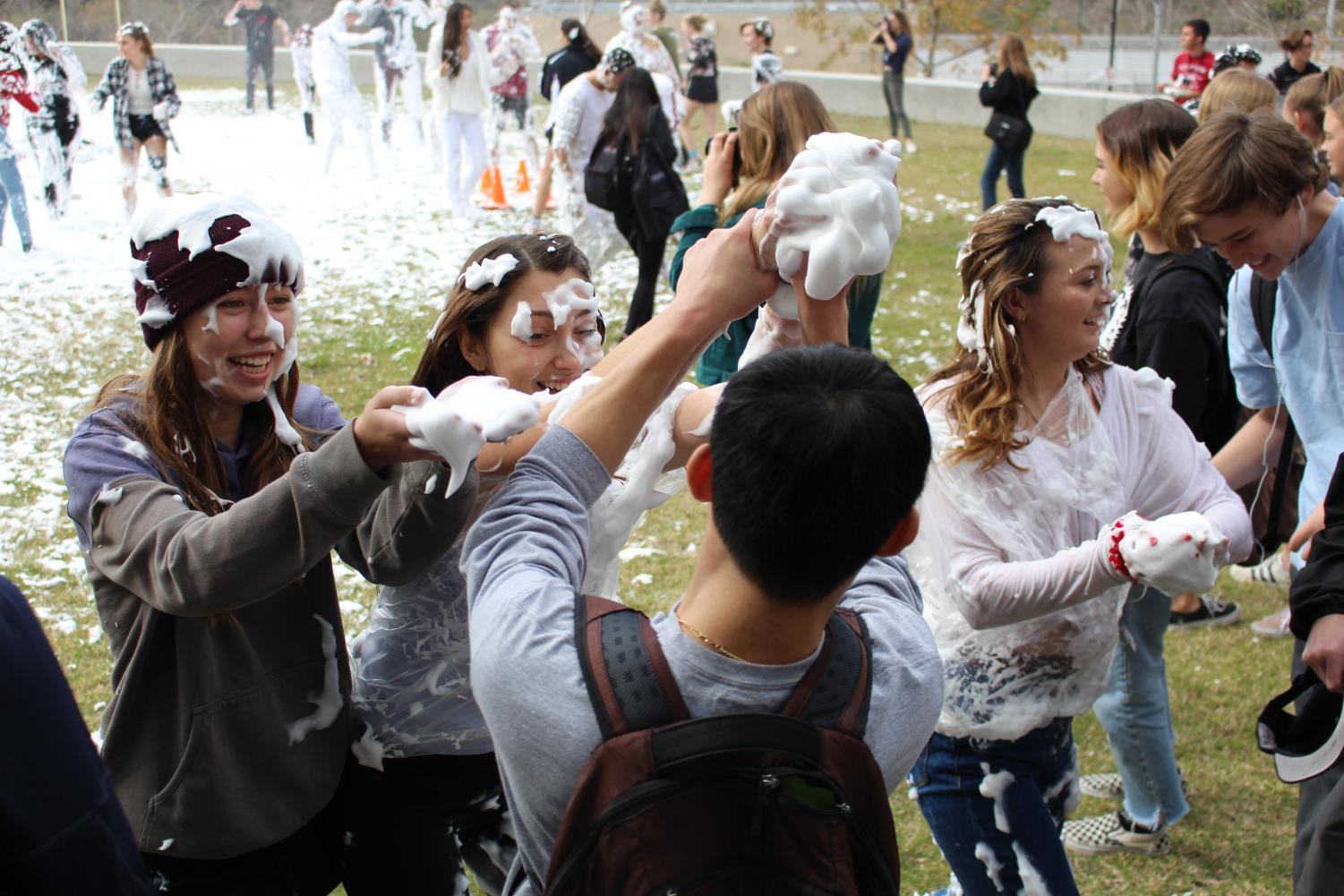 Students Celebrate Hoopcoming with a California Snow Day