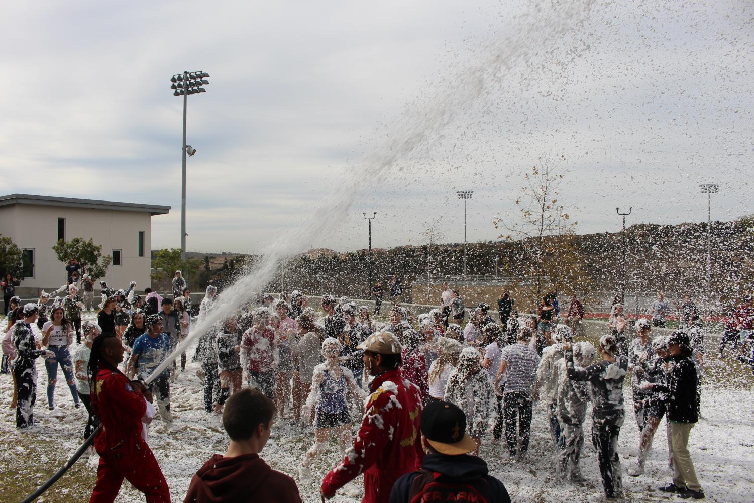 Students Celebrate Hoopcoming with a California Snow Day