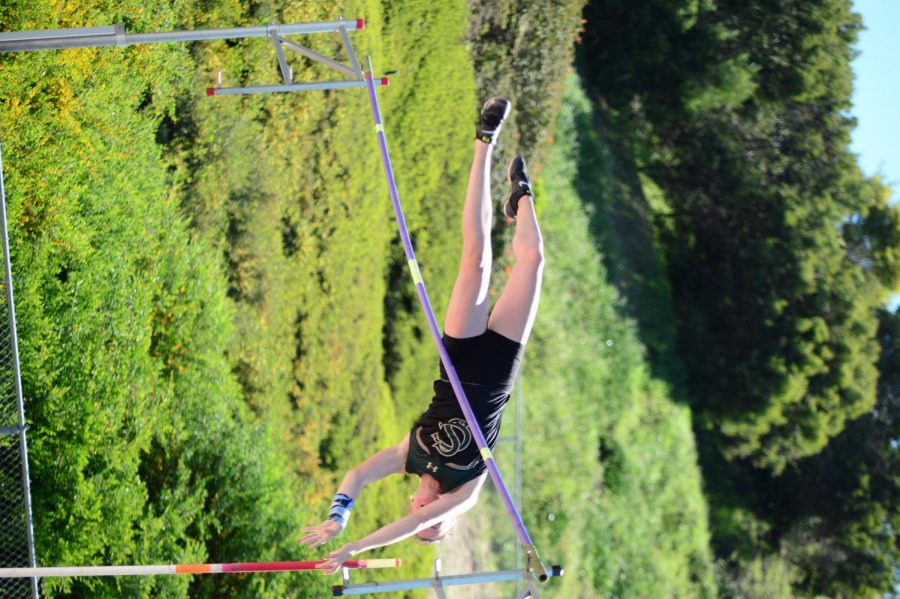 Sophomore Maya Grudman vaulting at the Asics Triton Invitational this past Saturday. Last Thursday Grudman competed at a Tri Meet against Oceanside and Helix high school, breaking her previous personal record of vaulting 11’4 when vaulting a whopping 11’7, once again setting the school record.