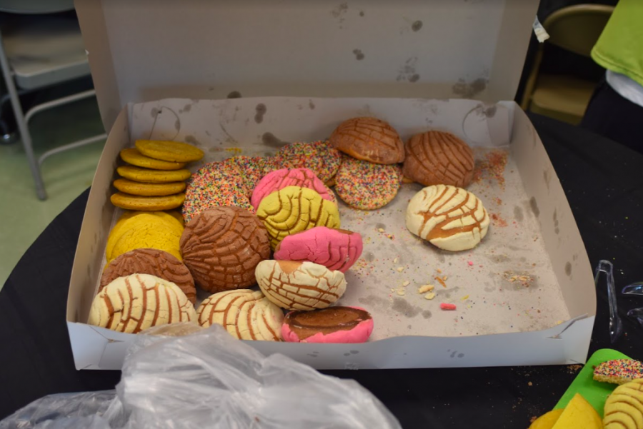 A box of donuts in the teachers lounge awaits its guests. The main part of Thursday’s morning gift to the teacher, donuts, were served all morning.