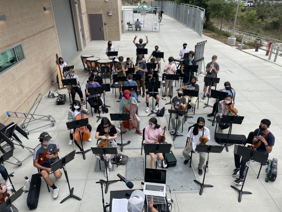 Band and orchestra rehearse with their online peers to get ready for the Pops Concert. Everyone was hard at work in order to be on top of their game to support the entire ensemble.