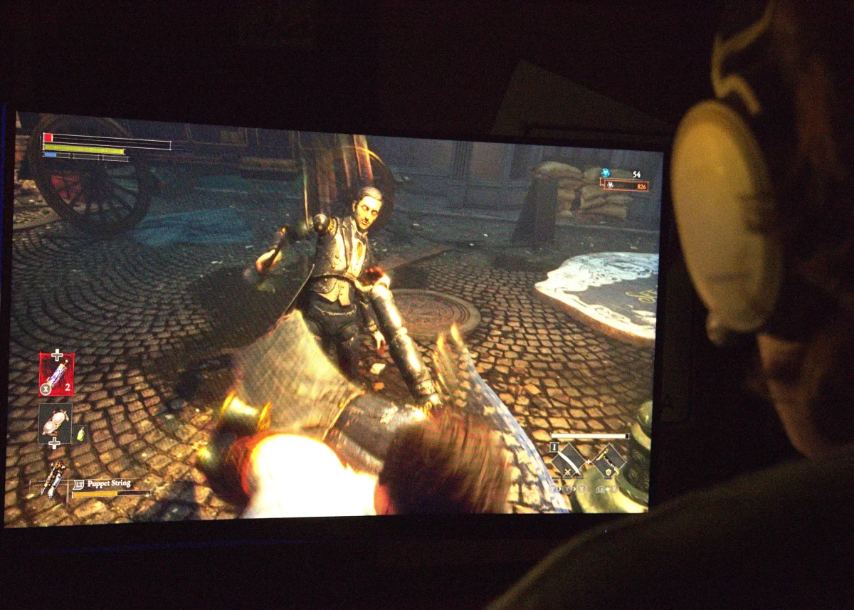 The player fights another puppet. He is preparing for the up-coming boss battle.